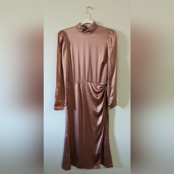 Reformation Carmelina dress - Picture 3 of 11